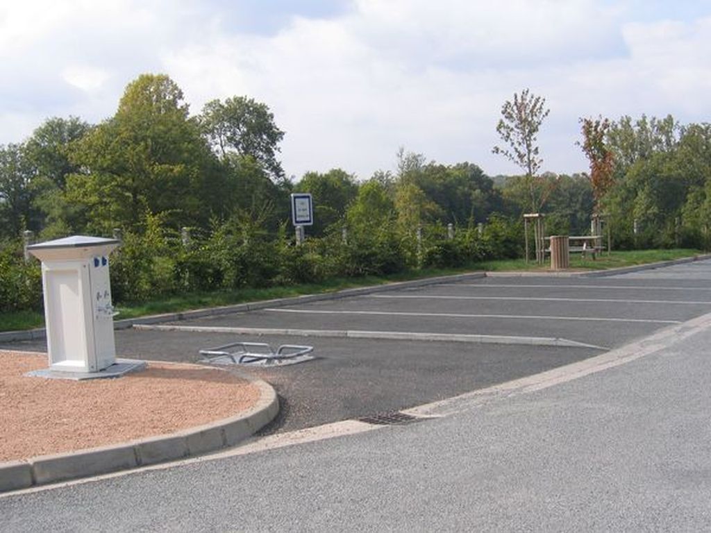 Aire de camping-cars Saint Laurent — photo 2
