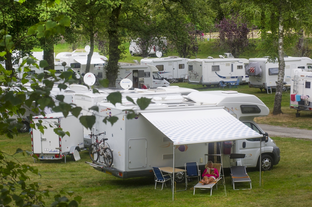 Aire d'accueil camping-car d'Auphelle — photo 3